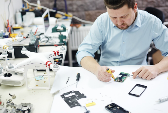 Why Locals Choose Professional Cell Phone Repair in Edmonton